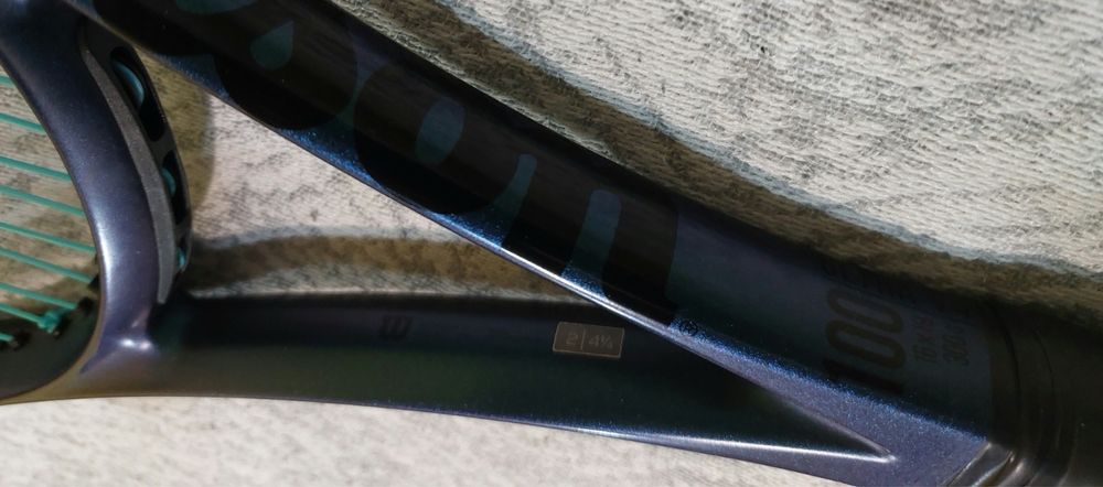 Wilson Ultra 100 v4 - 300гр. - грип 2