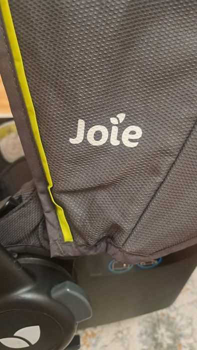 Продам автокресло Joie
