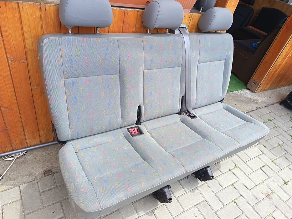 Scaune și banchete Vw Transporter T5 T6 (scaun șofer, bancheta  și scaun pasager, rândul din mijloc, bancheta spate, prinderi podea