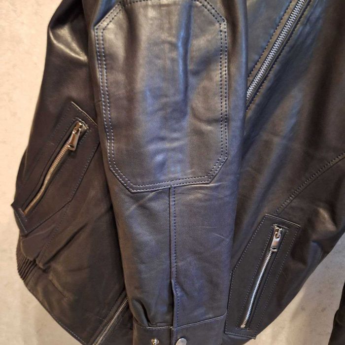 Куртка. Кожа. Размер: «М». Турция. Янги.