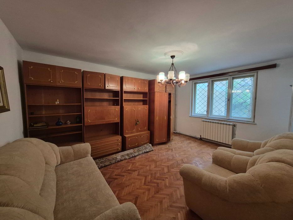 Apartament de inchiriat