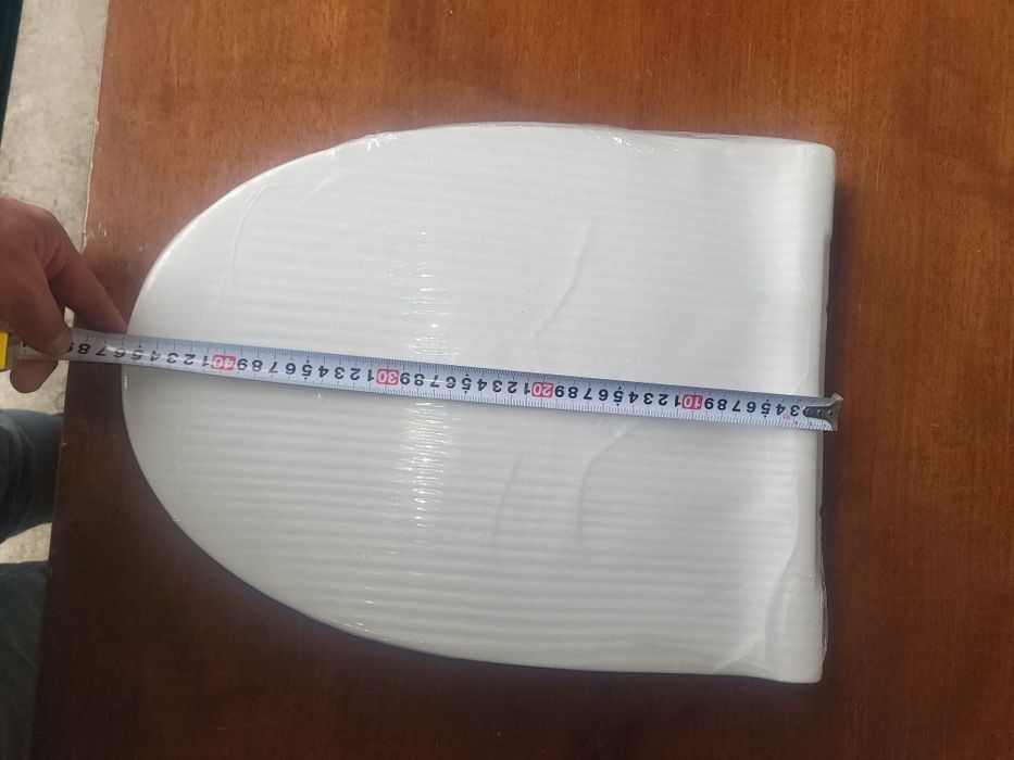 Крышки (сидушки)на унитазы и на литые унитазы