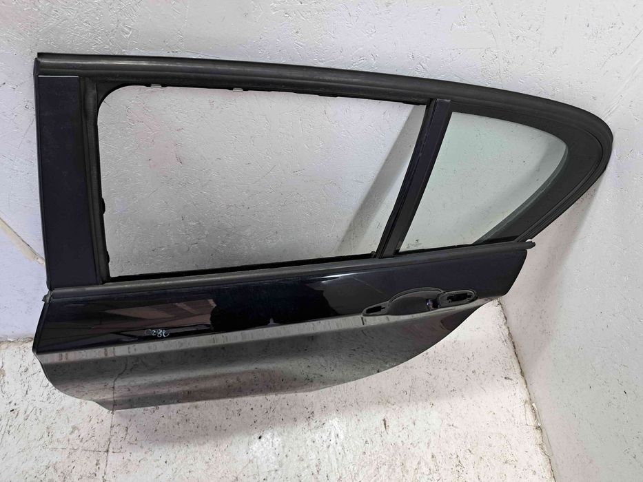 Usa stanga spate Bmw 1 (F20) [Fabr 2011-2017] Schwarz II 668