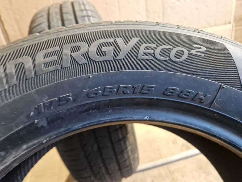 2 Hankook R15 175/65
нови летни гуми DOT1523