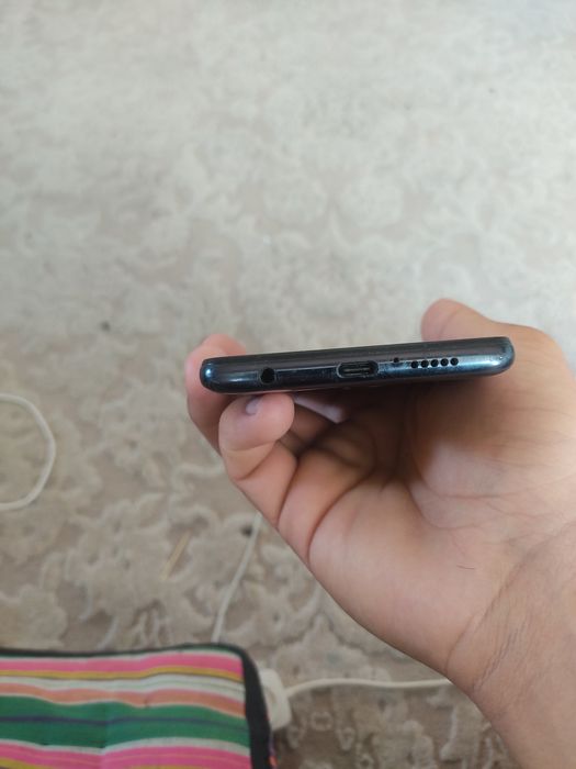 Poco x3 pro ideal holatda sotiladi narxini kelshamz.