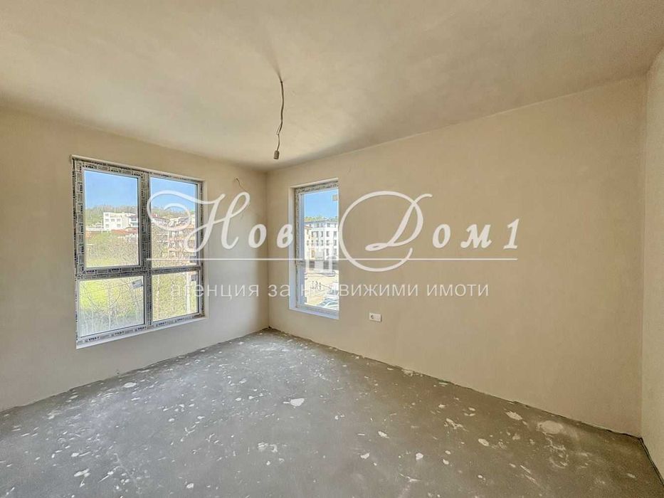 Продава се Тристаен апартамент в Варна, Бриз - 83 кв.м за 1510 €/кв.м - Снимка #1