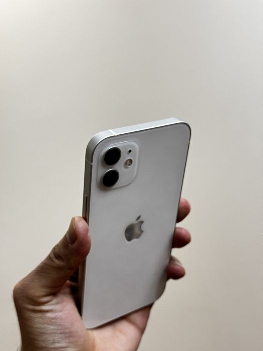 Iphone 12. 128гб. АККУМ 85%. 10/10