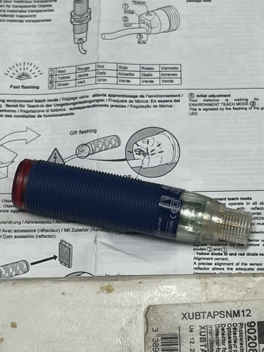 Telemecanique XUBTAPSNM12 Osiris Senzor Fotoelectric M18 12-24V Kit Complet Nou