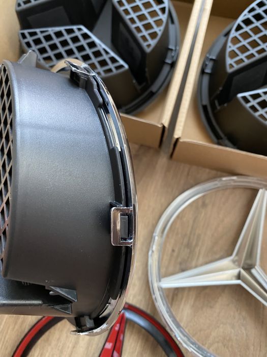 Semn Emblema Logo Grila Fata Radiator Mercedes B C E CLA Class GLK SL