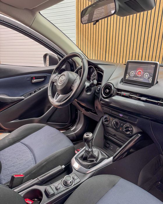 Mazda 2 . 1,5 Benzina . 90 000 km . RAR+ITP . Garantie 12 luni  Buy-Back  Test-Drive