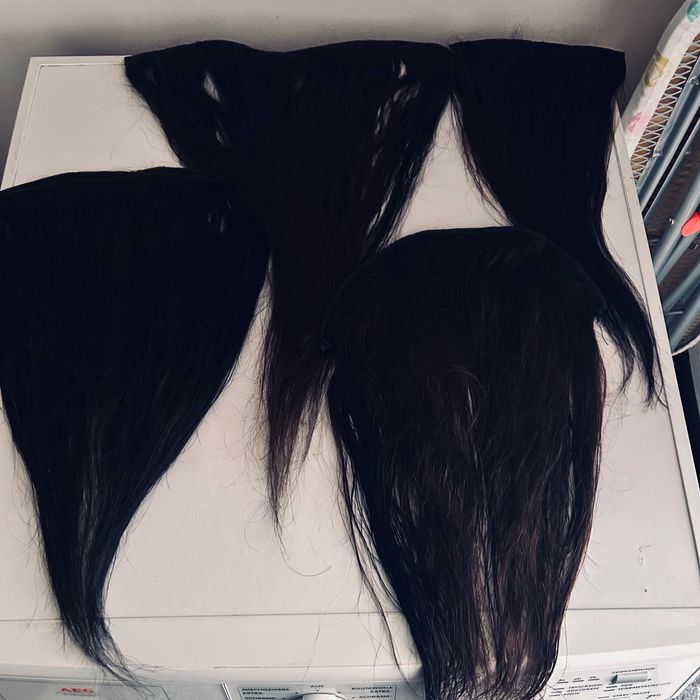 Естествена коса( червената от Vanet, кестенявата от Otto