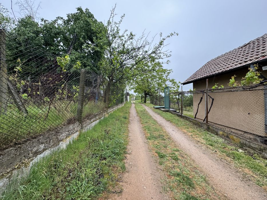 Продава се Парцел в Казанлък - 633 кв.м за 16 €/кв.м - Снимка #4