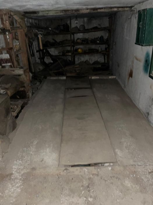 Продам срочно гараж