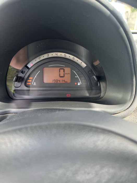 Citroen c2 benzinar 1.1 din 2004 mai multe detalii in privat .0755860940