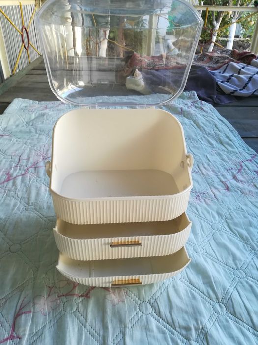 Минибар белый для мелочей