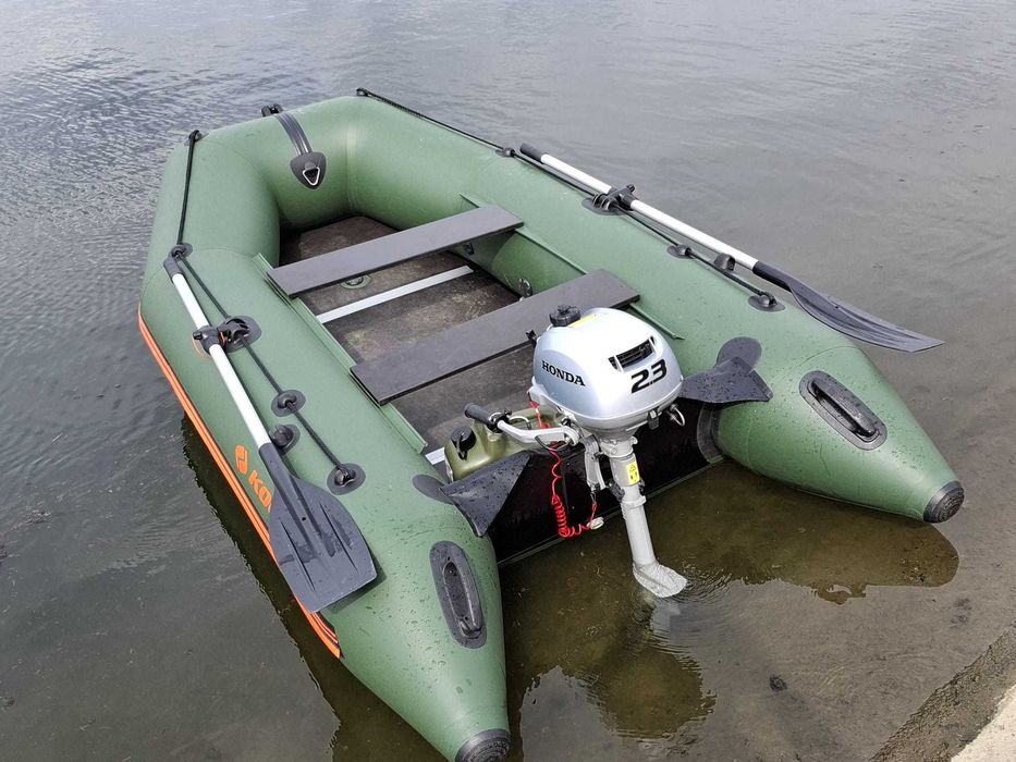 Barca gonflabila Kolibri+motorHonda BF2.3cizma scurta(unic proprietar)