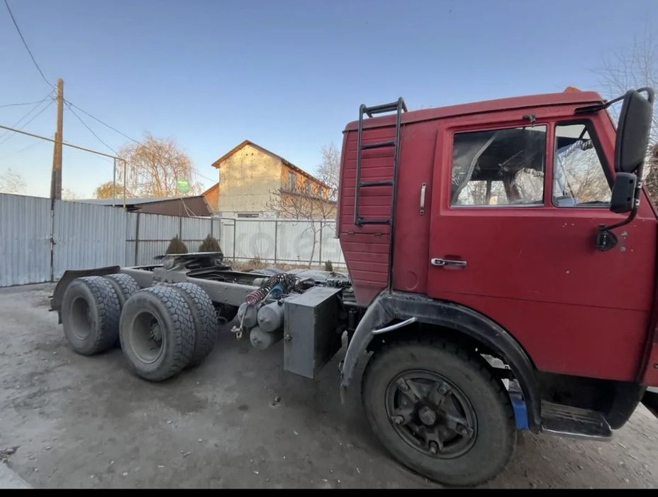 Продам камаз тягач