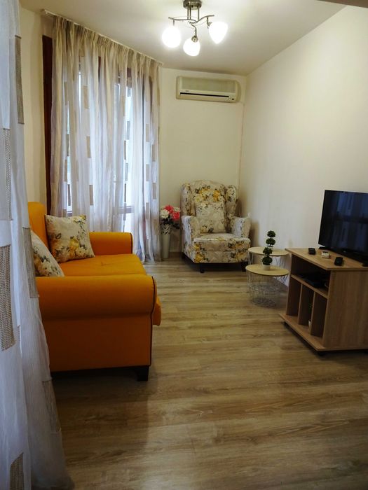 Дава се под наем Тристаен апартамент в Варна, ВИНС - 92 кв.м за 650 € - Снимка #3