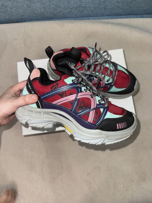 Кроссовик napapijri 35 размер