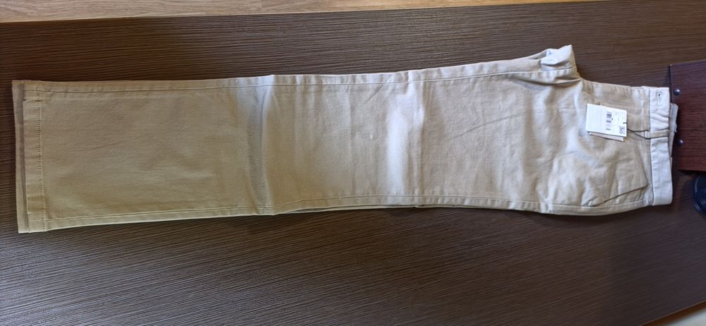 Pantaloni Mango slim fit
