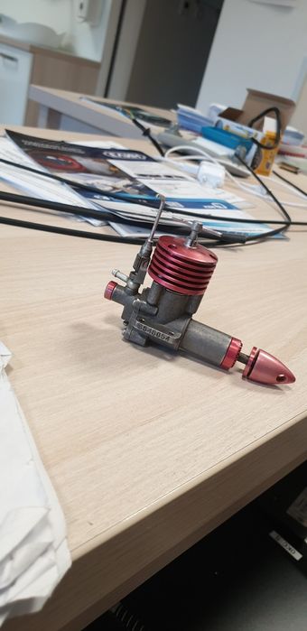 Дрон самолет, авиомодел.