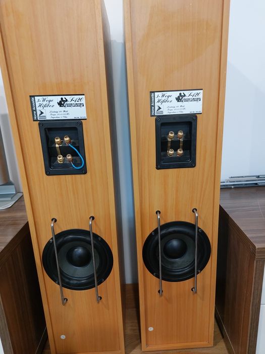 Amplificator Sony cu boxe mari