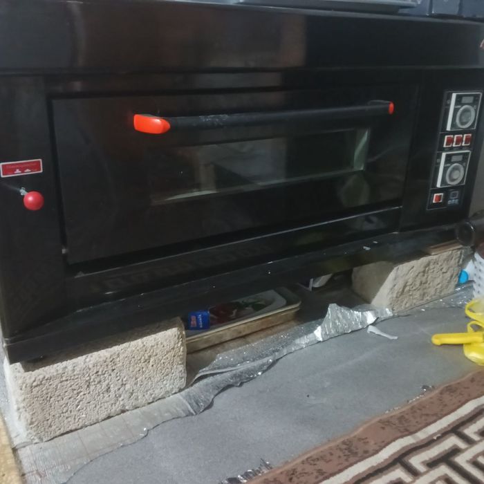 Ishlashi yaxshi diyarli kup ishlamagan real oladigan tel qilsin .