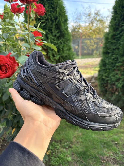 New Balance 1906R