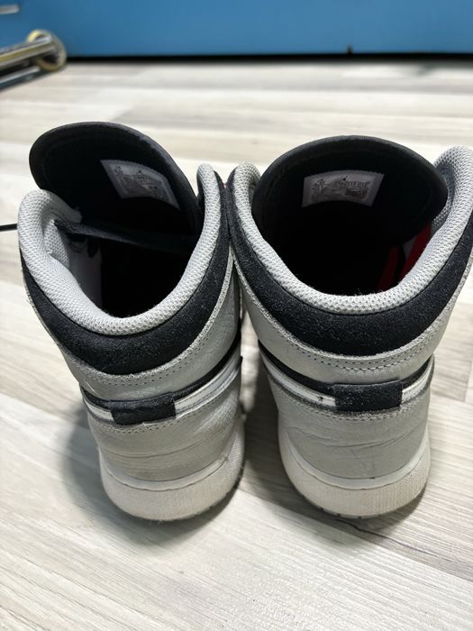 НАЙК Air Jordan 1 Mid SE