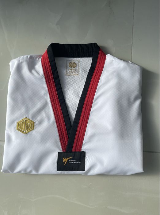 продается добок для занятий по таеквон-до/карате