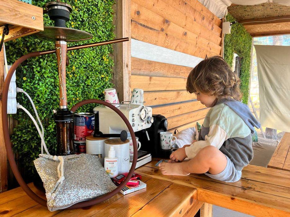 Караваната с киното Каравана под наем