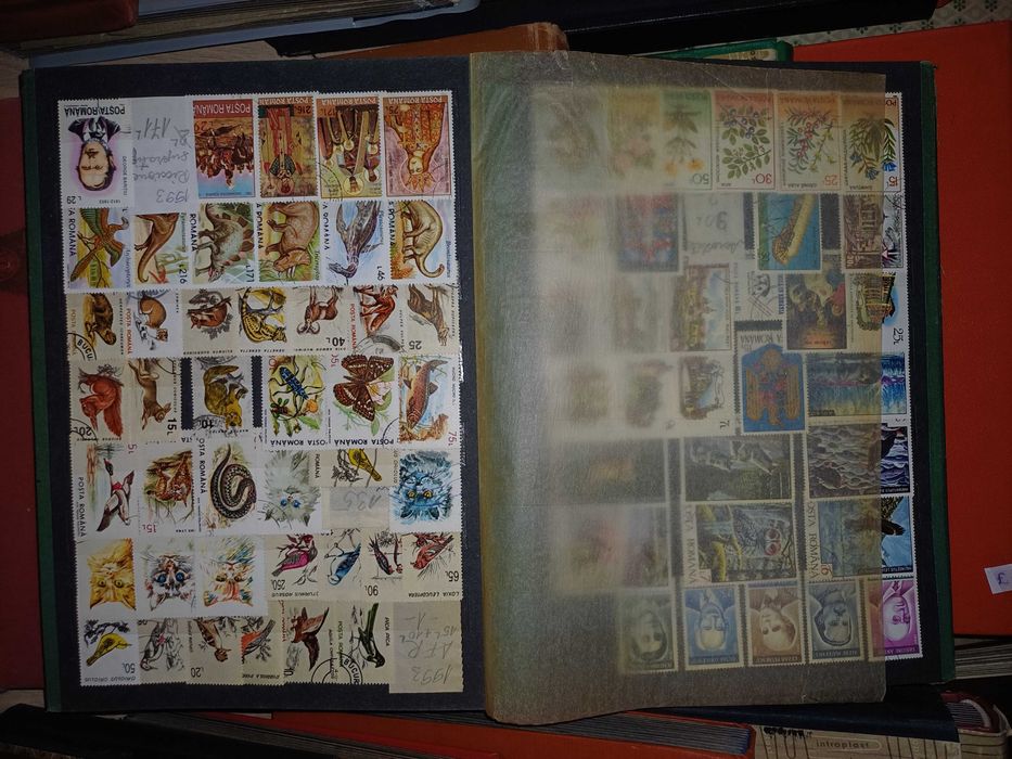 30 de albume cu timbre vechi romanesti si straine