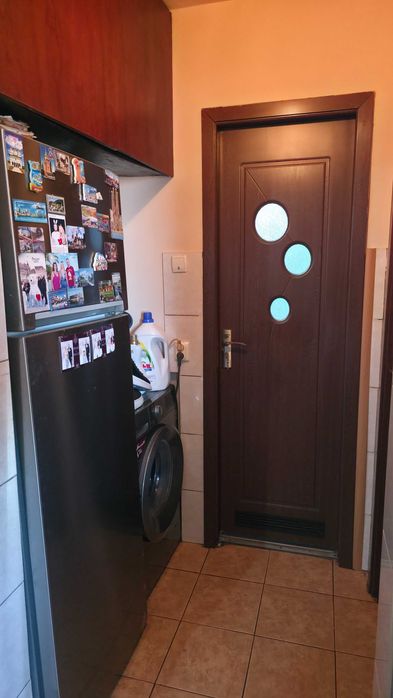 Vând apartament cu 2 camere în Mărăști, strada Fabricii de Zahăr