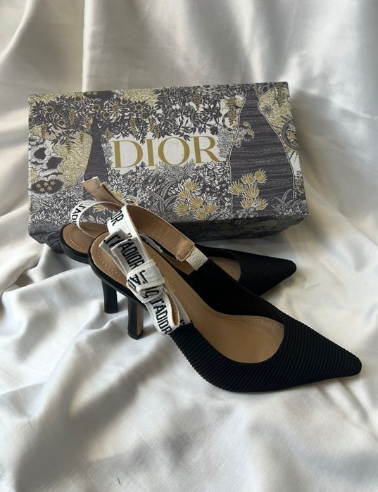 Високи токчета D*i*o*r