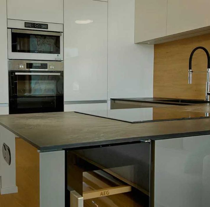 Дава се под наем Тристаен апартамент в Пловдив, Мараша - 86 кв.м за 290.7 € - Снимка #2