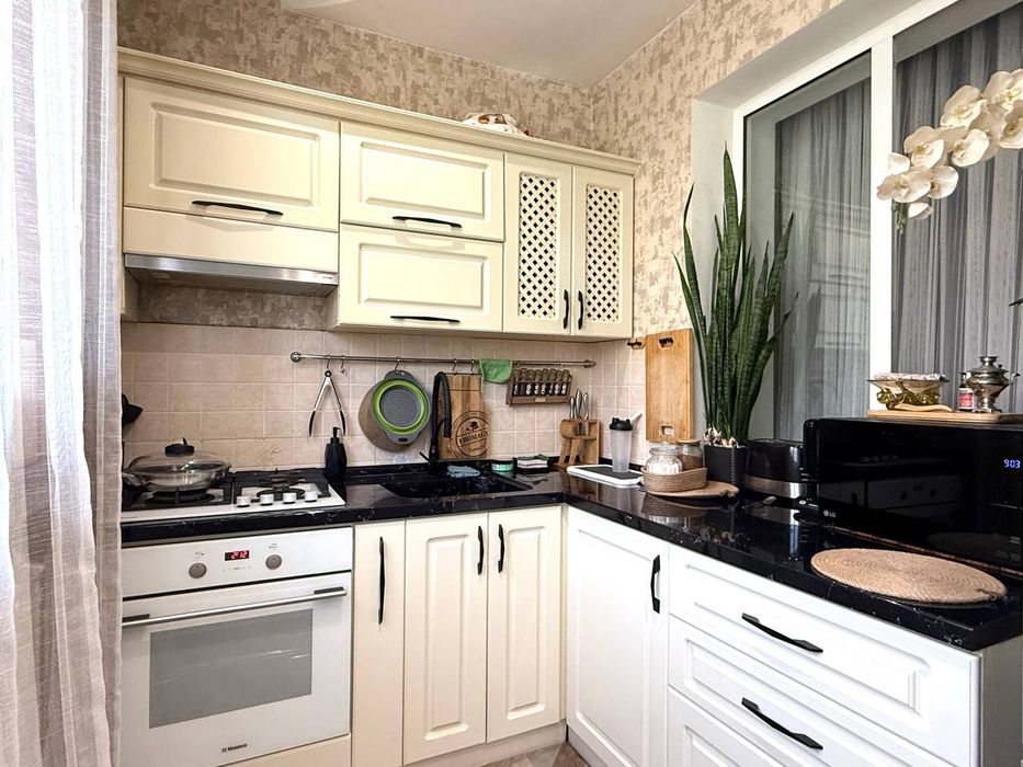 2в3/3/4, Кадышева, Лисунова 1, школа -61, можно под  Ипотеку