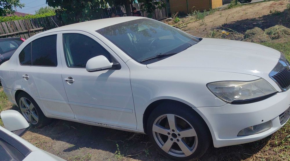 Vând Skoda Octavia 2 Facelift