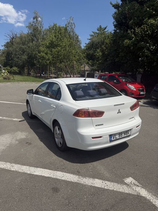 MITSUBISHI Lancer 2010 — imagine 2