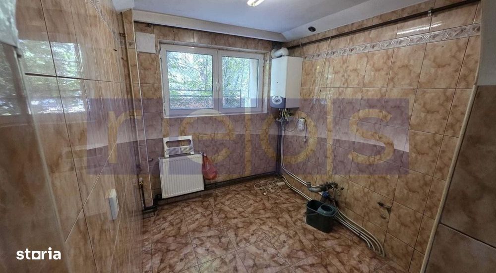 Vanzare 2 Amere | Zona Titan | Centrala Proprie