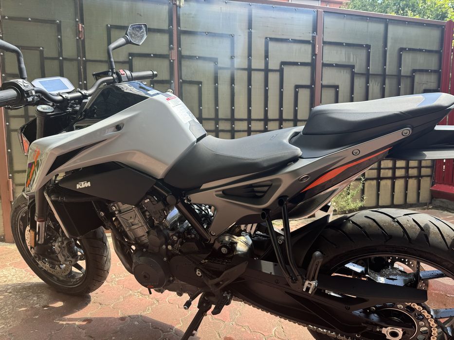Ktm duke 790 2024