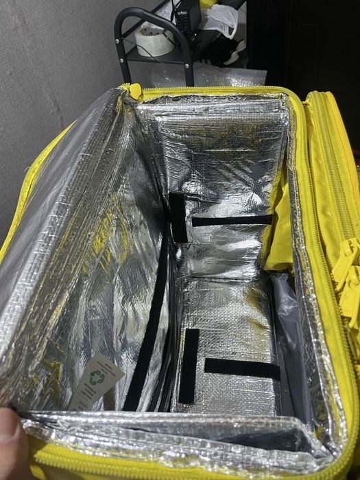 Продаю термосумка Glovo