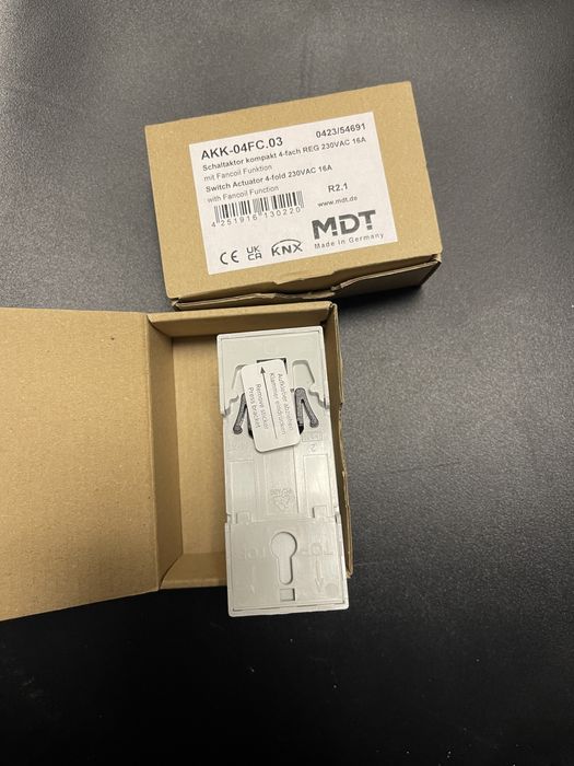 Actuator KNX MDT AKK-04FC.03 – Switch cu 4 canale , 16A, Fan Coil