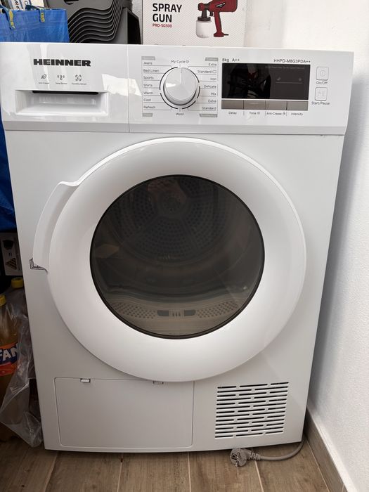 Uscator cu pompa de caldura Heinner HHPD-M8G3PDA