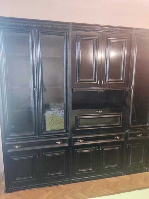 Холна секция, скрин