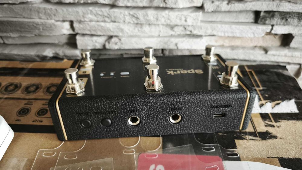 Pachet complet Positive Grid Spark 2 – amplificator smart 50W, multiefect, looper, acumulator, Spark Control X, Hotone Ampero II Press și husă