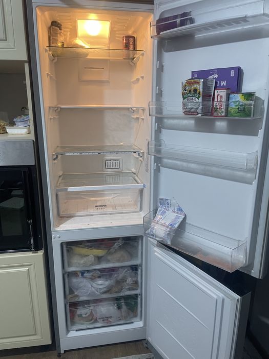 Холодильник Indesit