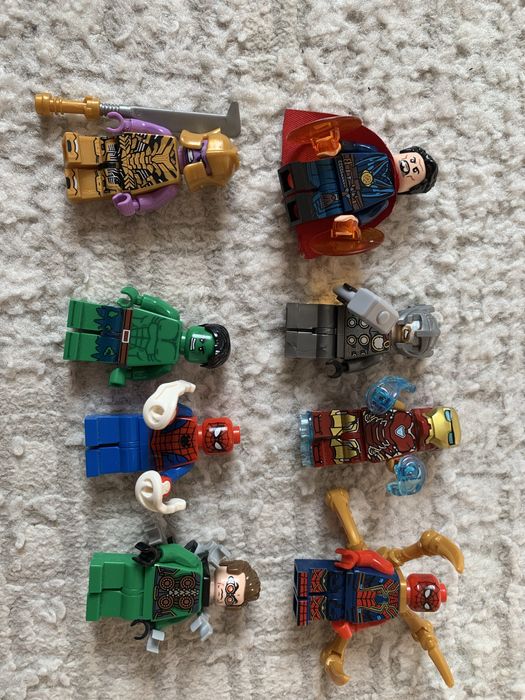 Продам фигурки лего