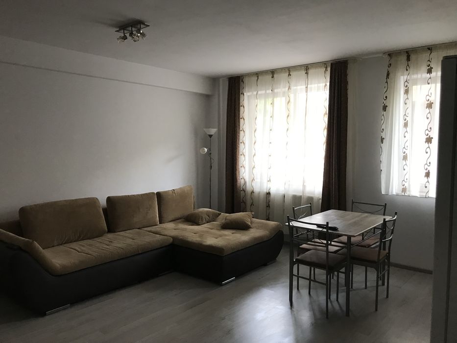 Dau in chirie apartment Valea Gârbaului in zona vivo