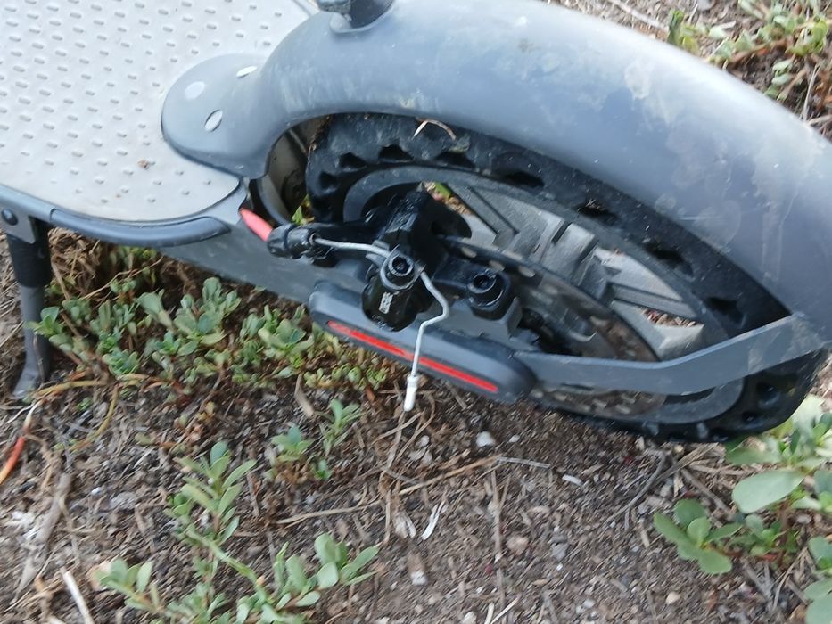 Vând trotineta electrica aovopro Es80