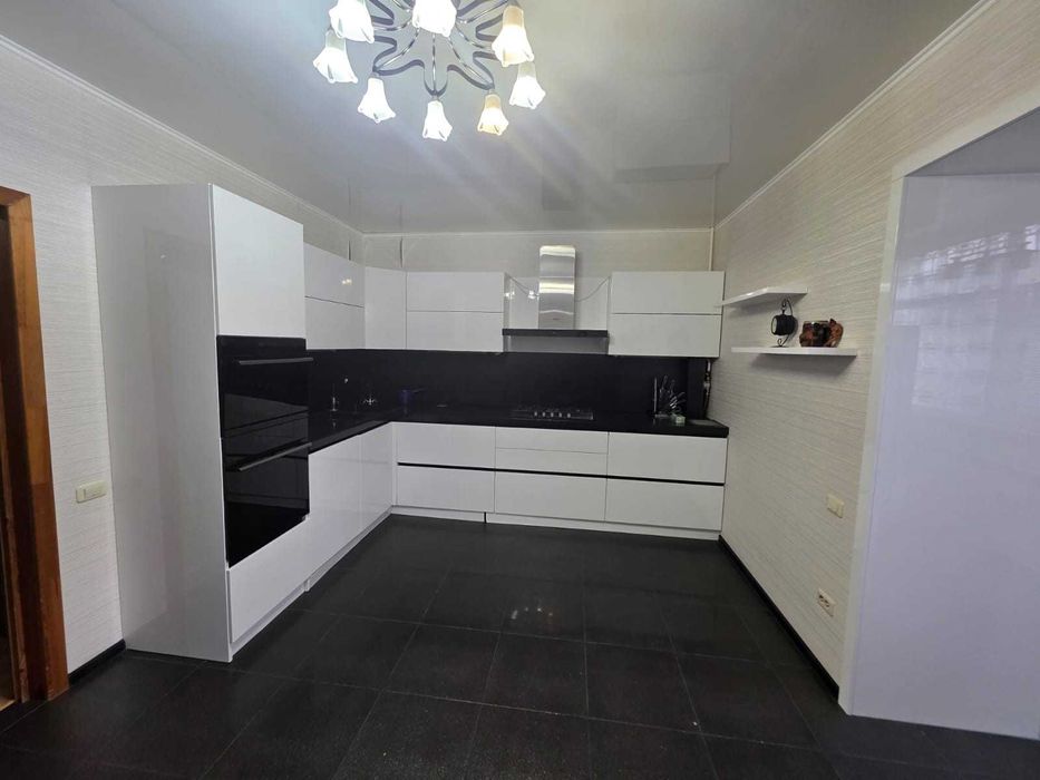 Продажа 3-комнатной квартиры